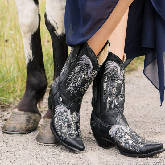 2139 - RockinLeather Women's Black Snip Toe Western Boot