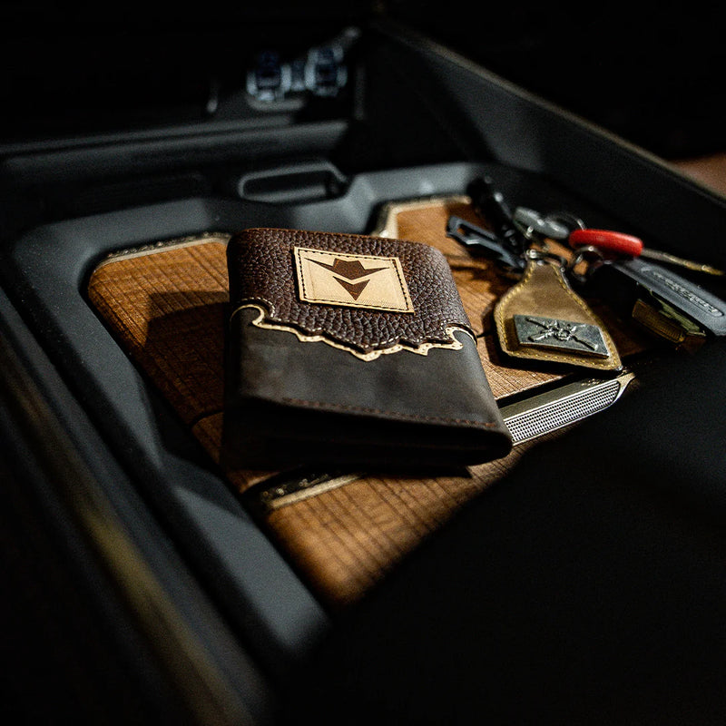 Load image into Gallery viewer, OUT203 - OUTLAW Tri Fold Leather Wallet with Outlaw Logo
